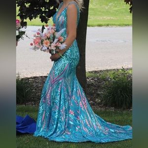 Size 2 light blue sequin Jovani prom dress